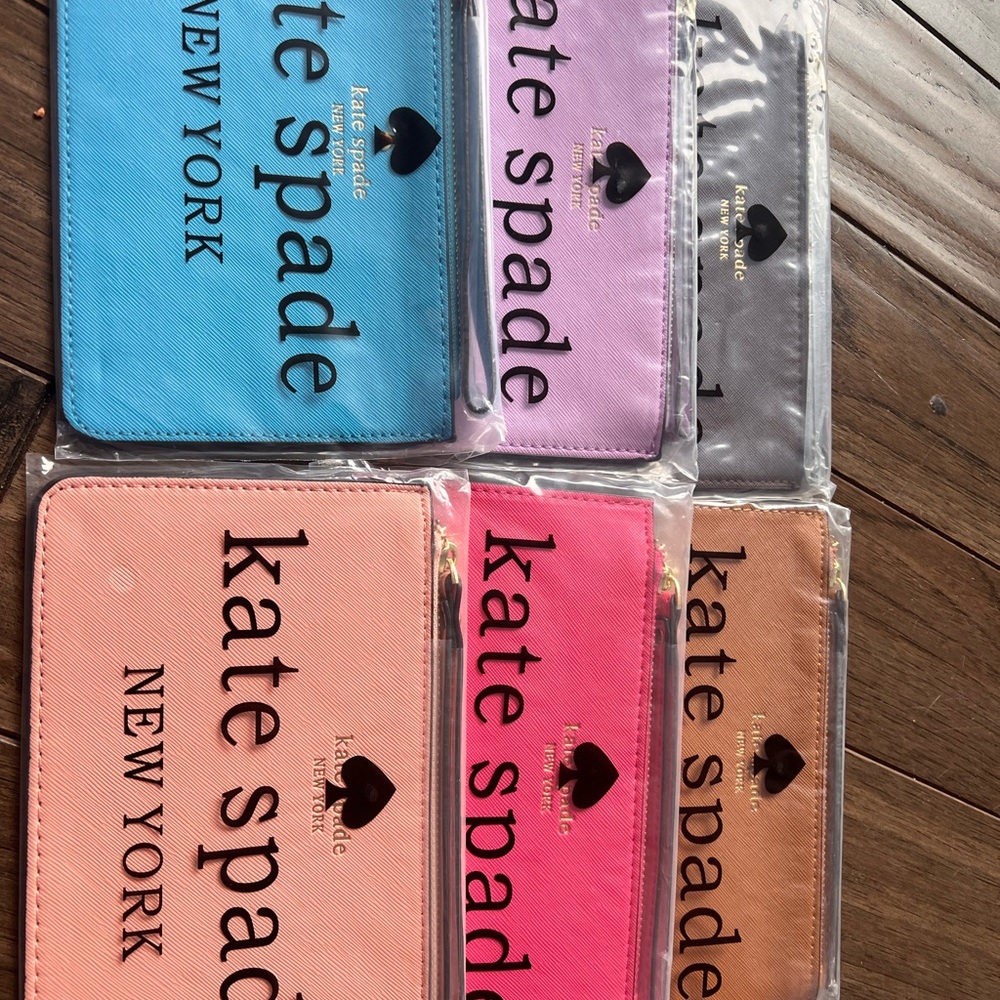 Kate Spade Wrislet Bundle 5 - Picture 4 of 5